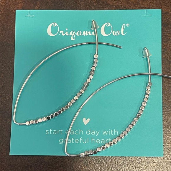 Origami Owl, Silver Beaded Threader Hoop Earrings, NWT - Picture 1 of 6